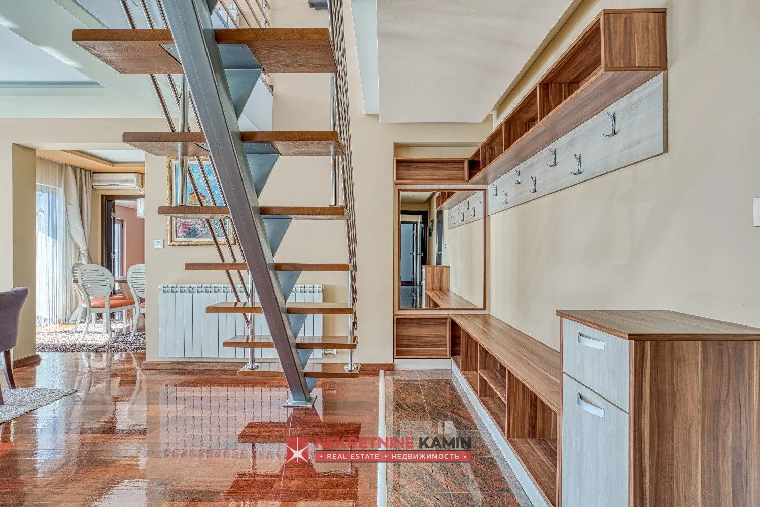 Prodaja, četvorosoban stan, 188m², Rozino, Budva