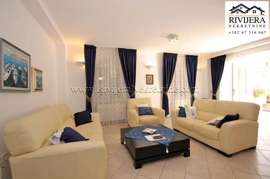 Prodaja, kuća, 230m², Meljine, Herceg Novi