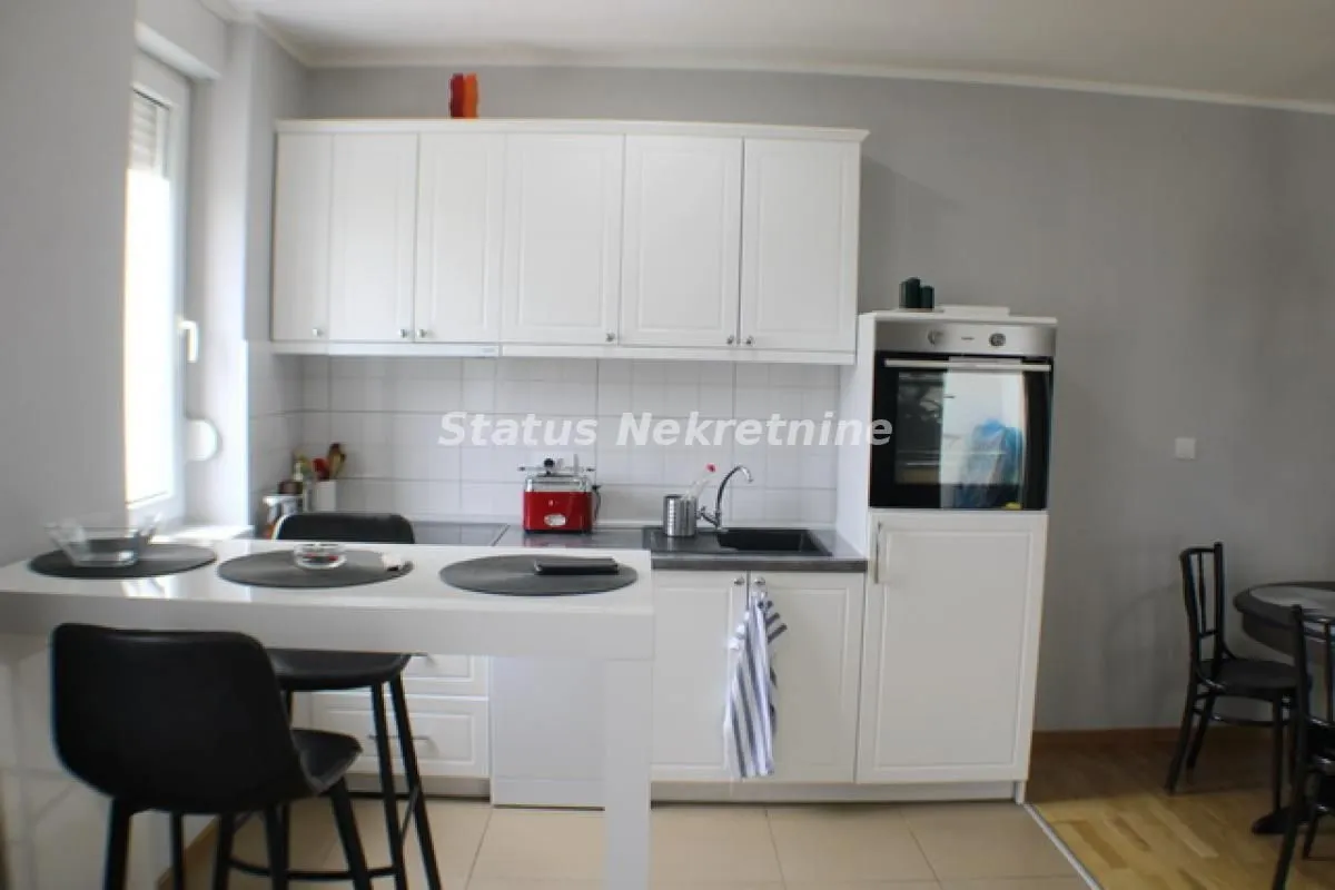 Prodaja, jednosoban stan, 50m², Sremska Kamenica, Petrovaradin
