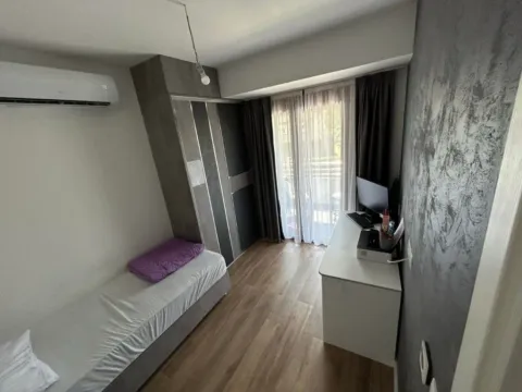 Prodaja, trosoban stan, 98m², Dobrota, Kotor - image 9