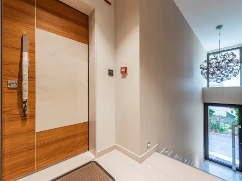 Prodaja, trosoban stan, 308m², Centar, Budva - image 27