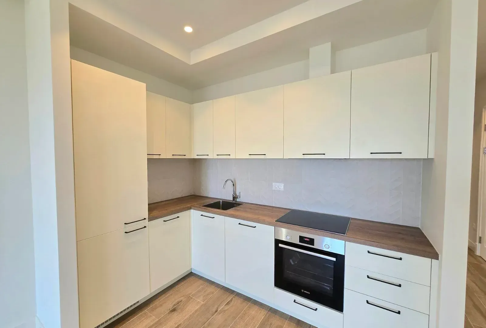 Prodaja, stan, 93m², Tivat, Crna Gora