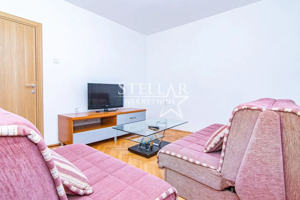 Izdavanje, jednosoban stan, 70m², Stari Aerodrom, Podgorica