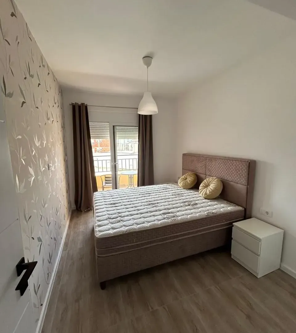Izdavanje, jednosoban stan, 45m², Ilino, Bar