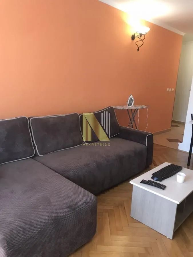 Prodaja, stan, 130m², Grbavica, Novi Sad Sve Podlokacije