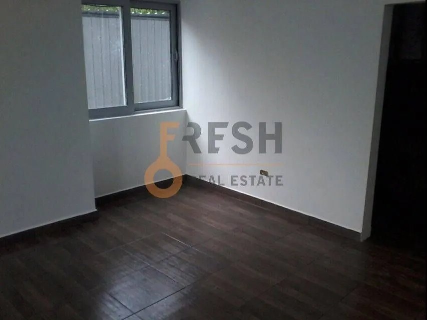 Sale, office space, 52m², Cetinje, Crna Gora