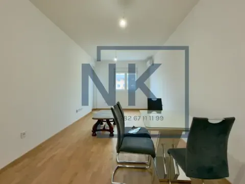 Rent, office space, 65m², Stari Aerodrom, Podgorica - image 1