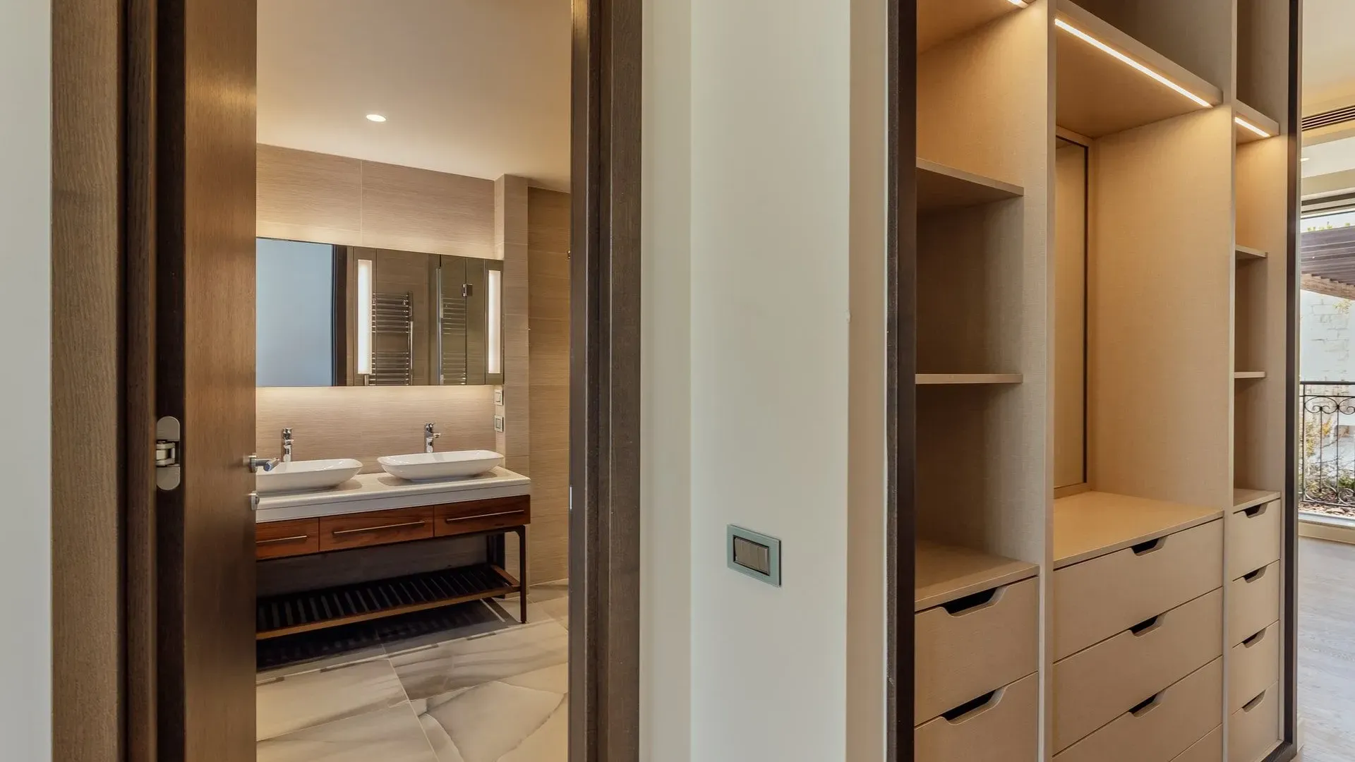 Prodaja, kuća, 325m², Portonovi, Herceg Novi