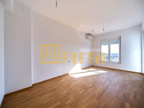 Prodaja, trosoban stan, 104m², Stari Aerodrom, Podgorica - image 6