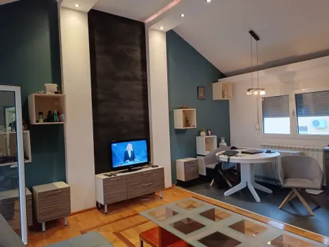 Prodaja, kuća, 110m², Altina, Beograd - image 3