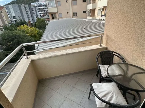 Izdavanje, jednosoban stan, 52m², Budva, Crna Gora - image 8