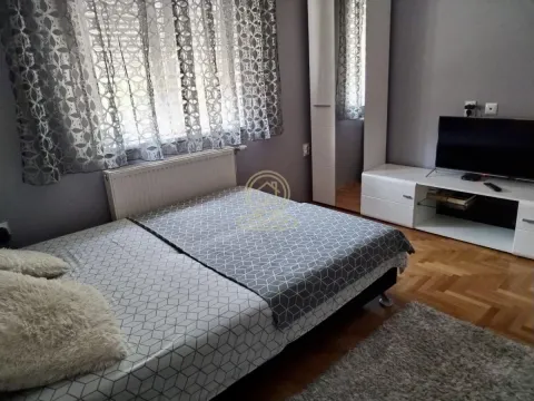 Izdavanje, kuća, 100m², Palilula, Niš - image 6