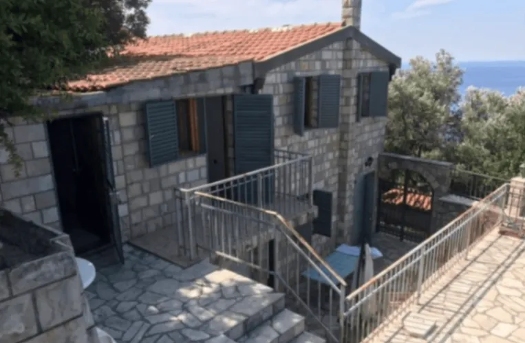 Sale, house, 413m², Reževići, Budva