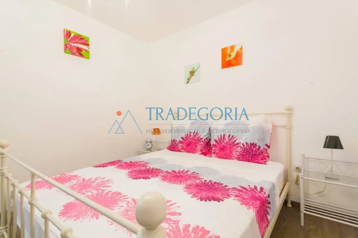 Prodaja, dvosoban stan, 60m², Sveti Stefan, Budva
