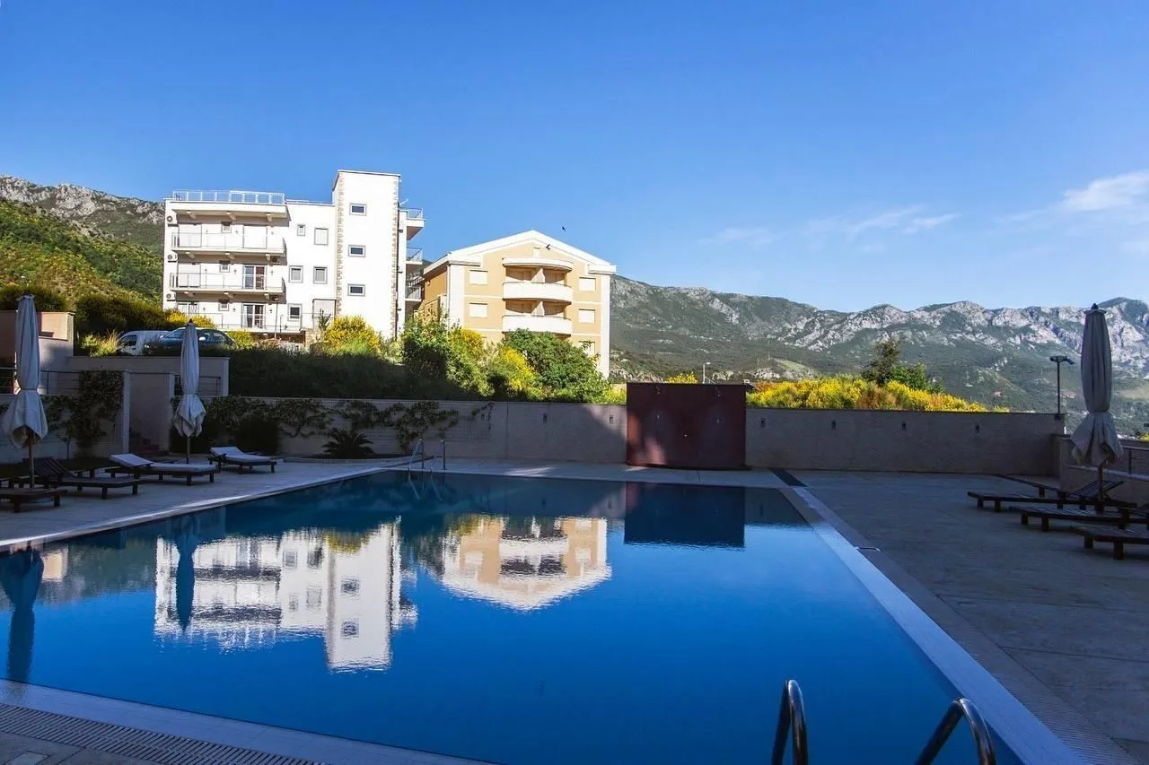 Prodaja, trosoban stan, 136m², Bečići, Budva