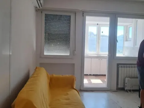 Prodaja, jednosoban stan, 38m², Uciteljsko Naselje, Zvezdara Sve Podlokacije - image 2