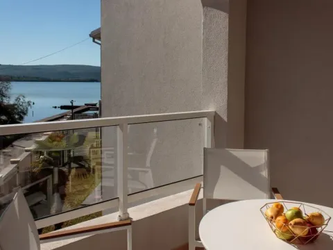 Izdavanje, dvosoban stan, 80m², Tivat, Crna Gora - image 5