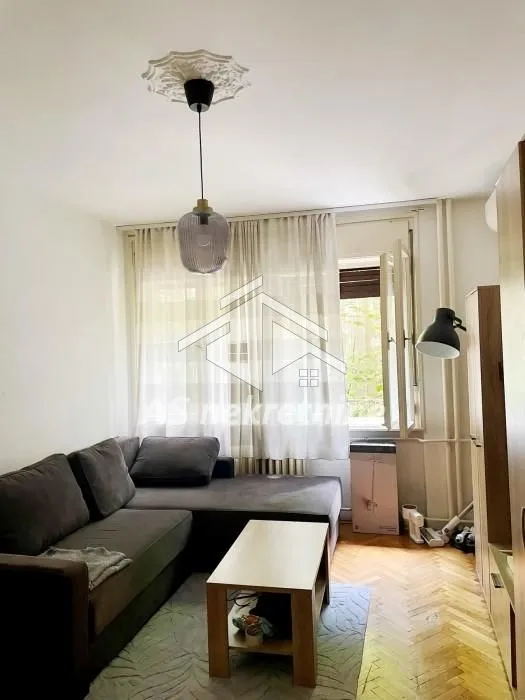Rent, two bedroom apartment, 55m², Stari Grad, Beograd