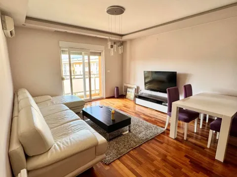 Rent, one bedroom apartment, 53m², City Kvart, Podgorica - image 2