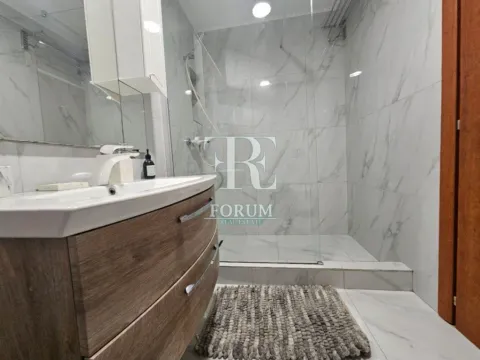 Izdavanje, dvosoban stan, 100m², Krivi Most, Podgorica - image 11