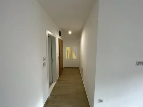 Izdavanje, poslovni prostor, 34m², Podbara, Novi Sad Sve Podlokacije - image 3
