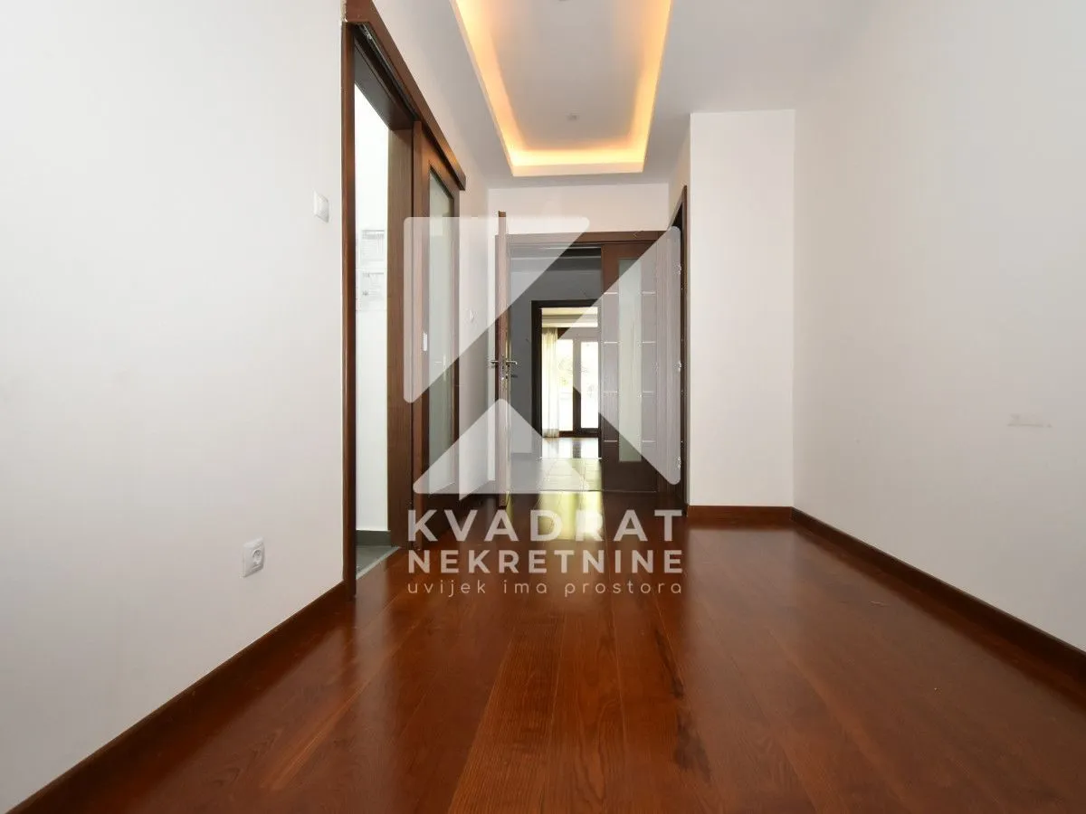 Izdavanje, četvorosoban stan, 230m², Kruševac, Podgorica