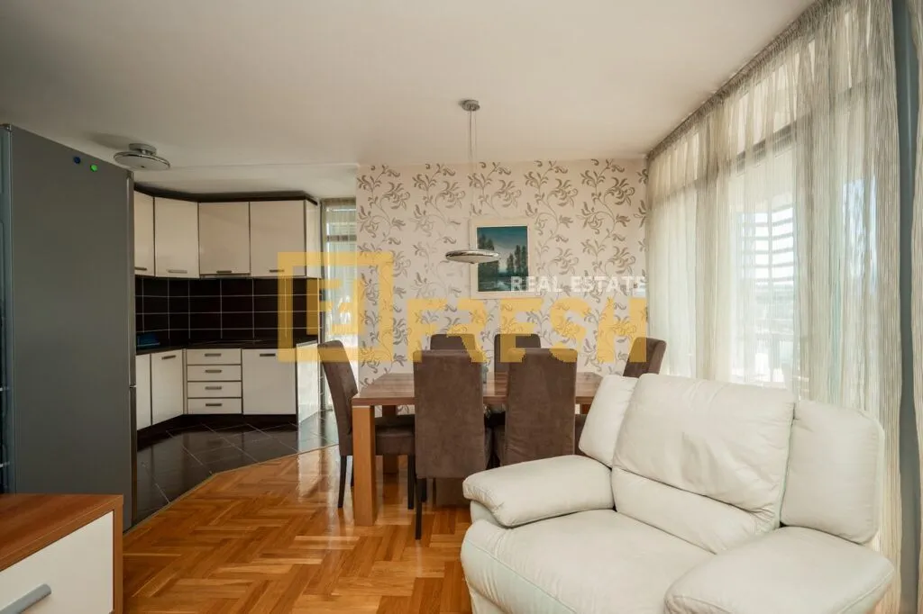 Izdavanje, trosoban stan, 80m², City Kvart, Podgorica