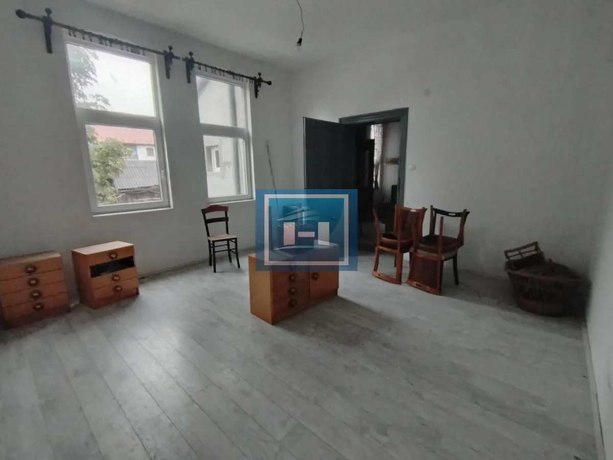 Prodaja, dvosoban stan, 57m², Kragujevac, Srbija