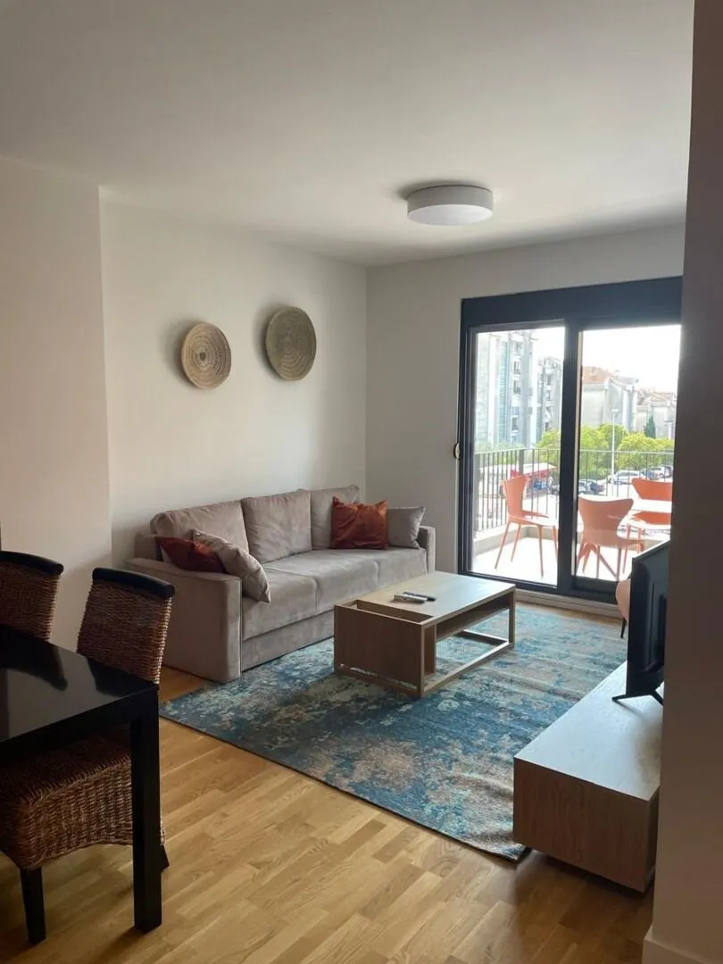 Rent, one bedroom apartment, 70m², Seljanovo, Tivat