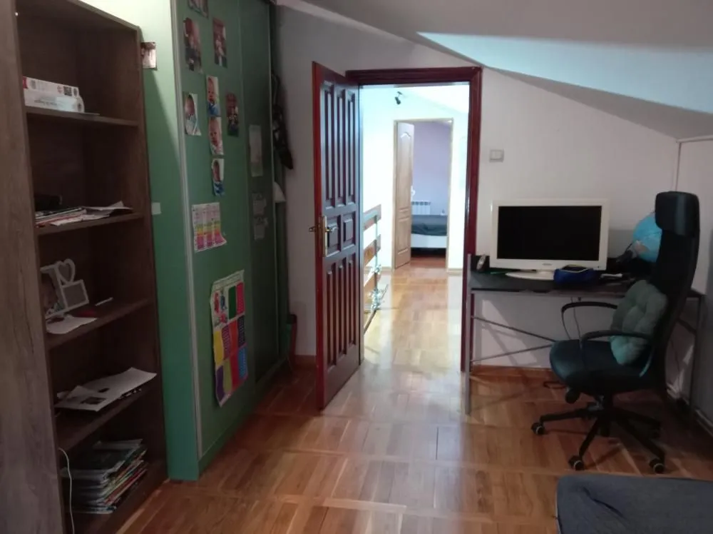 Sale, house, 108m², Uciteljsko Naselje, Zvezdara Sve Podlokacije