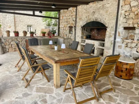 Stan-na-dan, kuća, 400m², Pobori, Budva - image 4