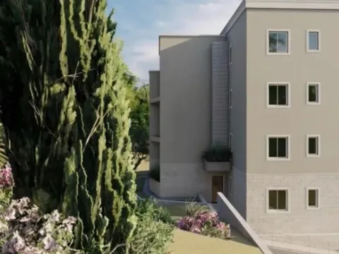 Prodaja, dvosoban stan, 75m², Petrovac, Budva - image 3