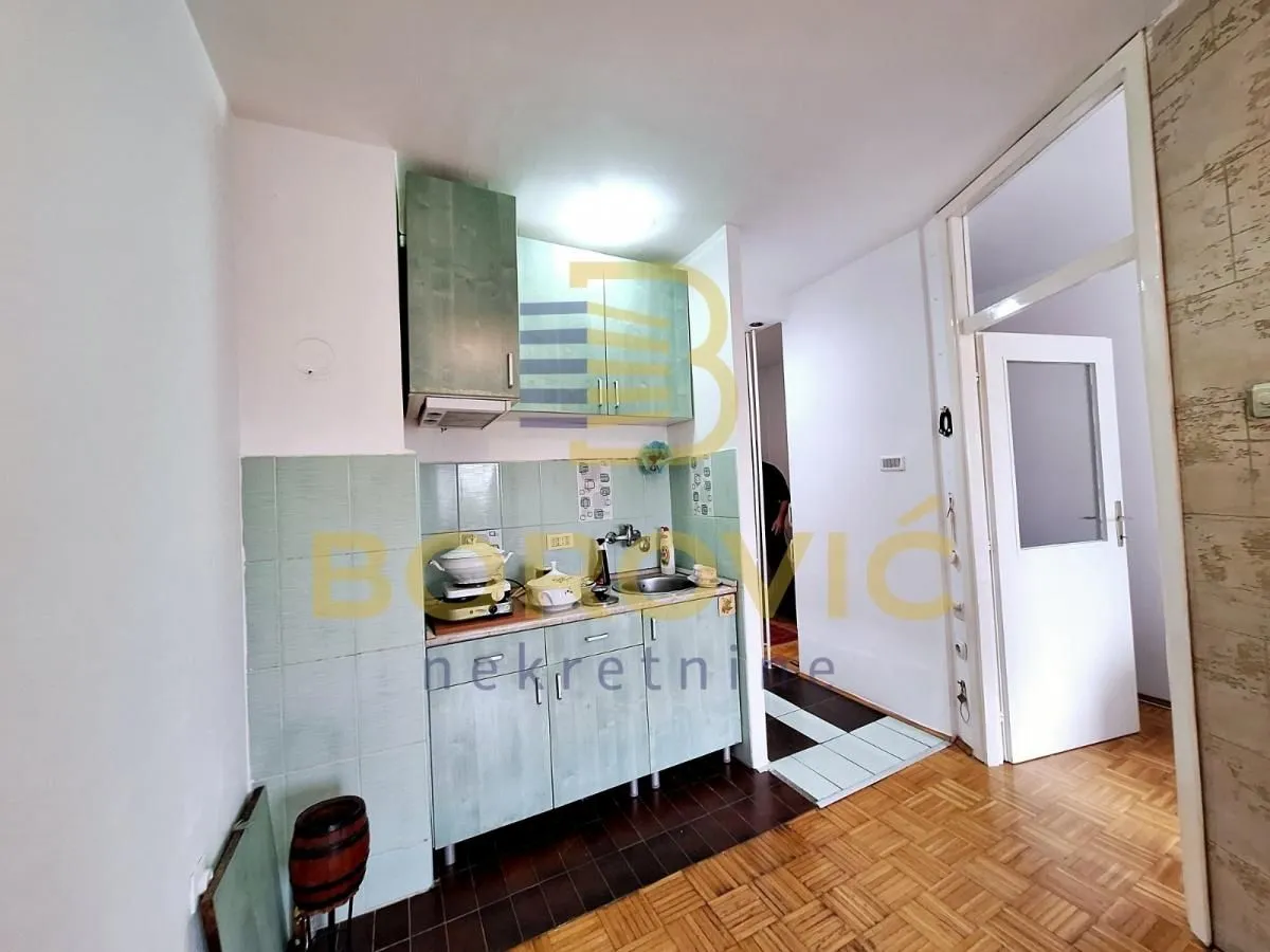 Prodaja, jednosoban stan, 27m², Resnik, Beograd