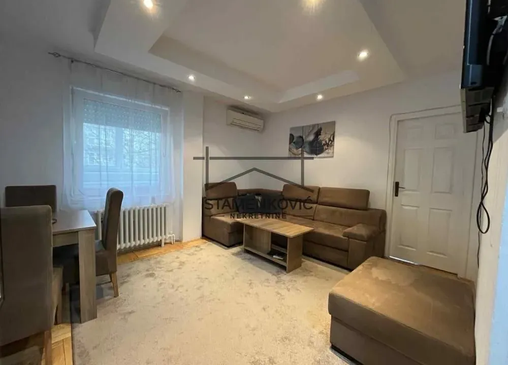 Izdavanje, dvosoban stan, 41m², Grbavica, Novi Sad Sve Podlokacije