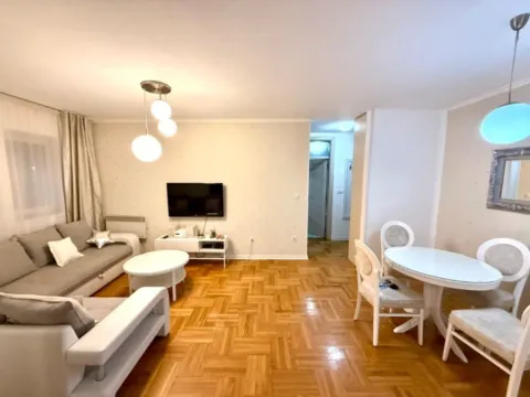 Izdavanje, jednosoban stan, 56m², Preko Morače, Podgorica - image 6