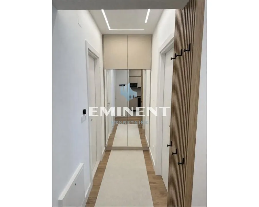 Izdavanje, dvosoban stan, 50m², Novi Beograd Blok 65, Novi Beograd Sve Podlokacije