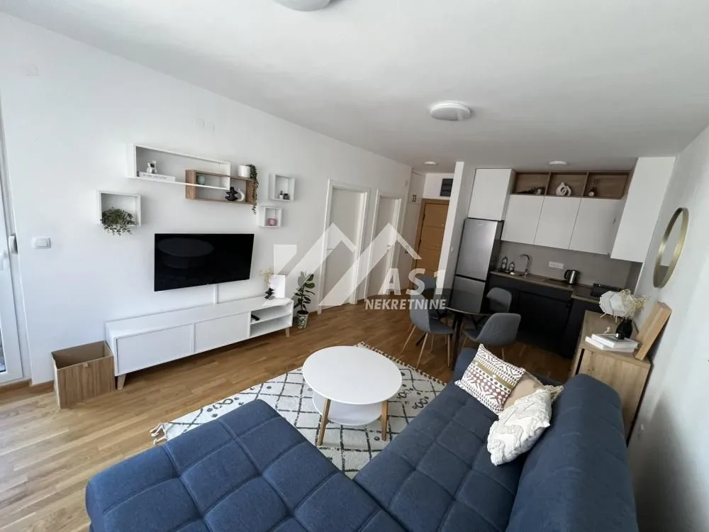 Izdavanje, dvosoban stan, 43m², Podbara, Novi Sad Sve Podlokacije