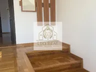 Rent, house, 330m², Dobanovci, Surčin - image 10