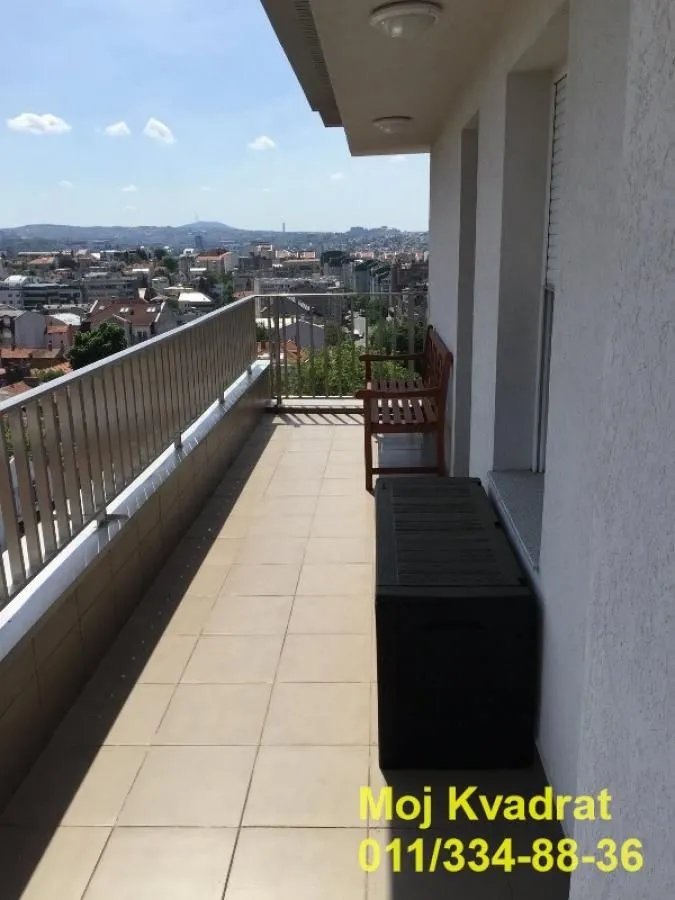 Prodaja, trosoban stan, 82m², Čubura, Beograd