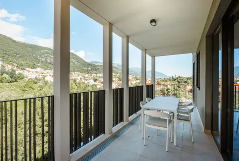 Rent, two bedroom apartment, 112m², Porto Montenegro, Tivat - image 13