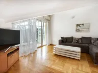 Izdavanje, dvosoban stan, 70m², Centar, Tivat - image 1