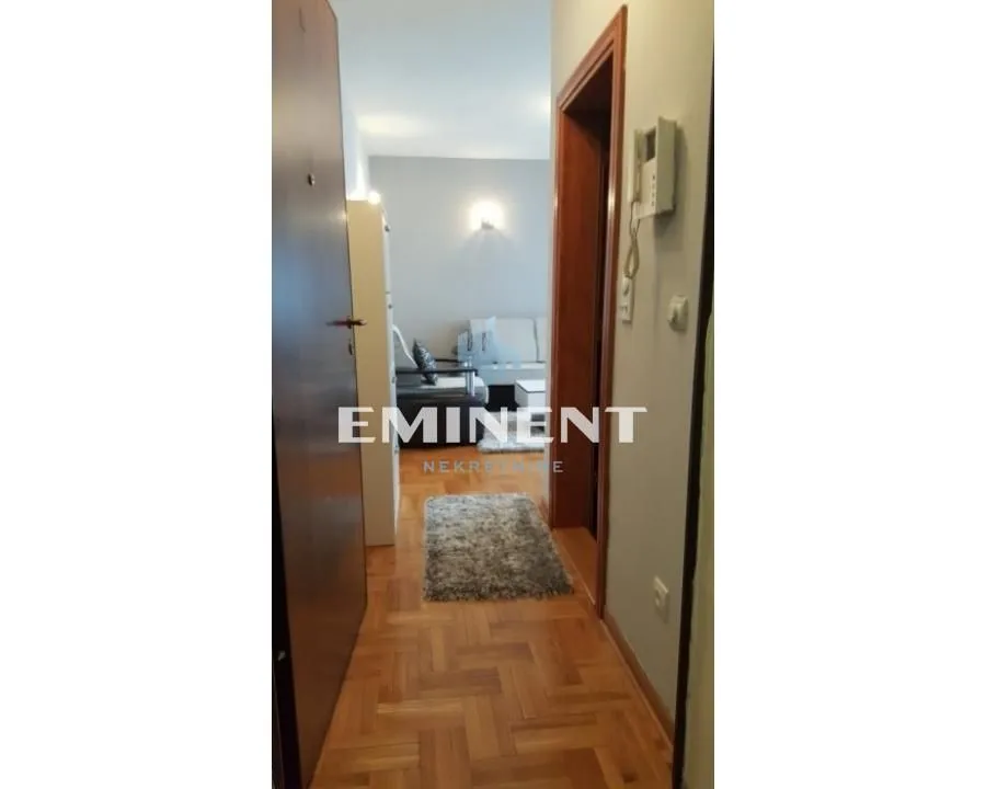 Rent, apartment, 40m², Vračar Sve Podlokacije, Beograd