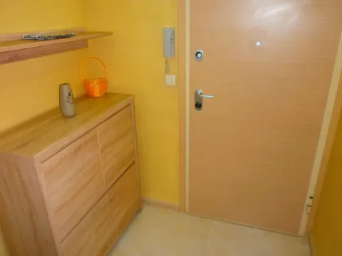 Rent, two bedroom apartment, 70m², City Kvart, Podgorica - image 21