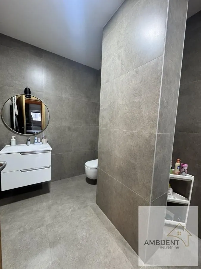 Prodaja, trosoban stan, 69m², Stari Banovci, Stara Pazova