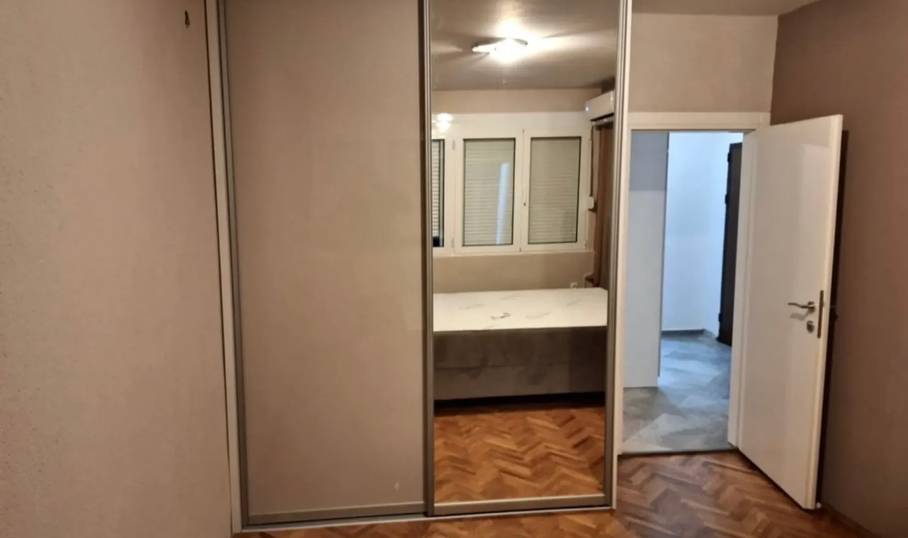 Prodaja, dvosoban stan, 52m², Centar, Tivat