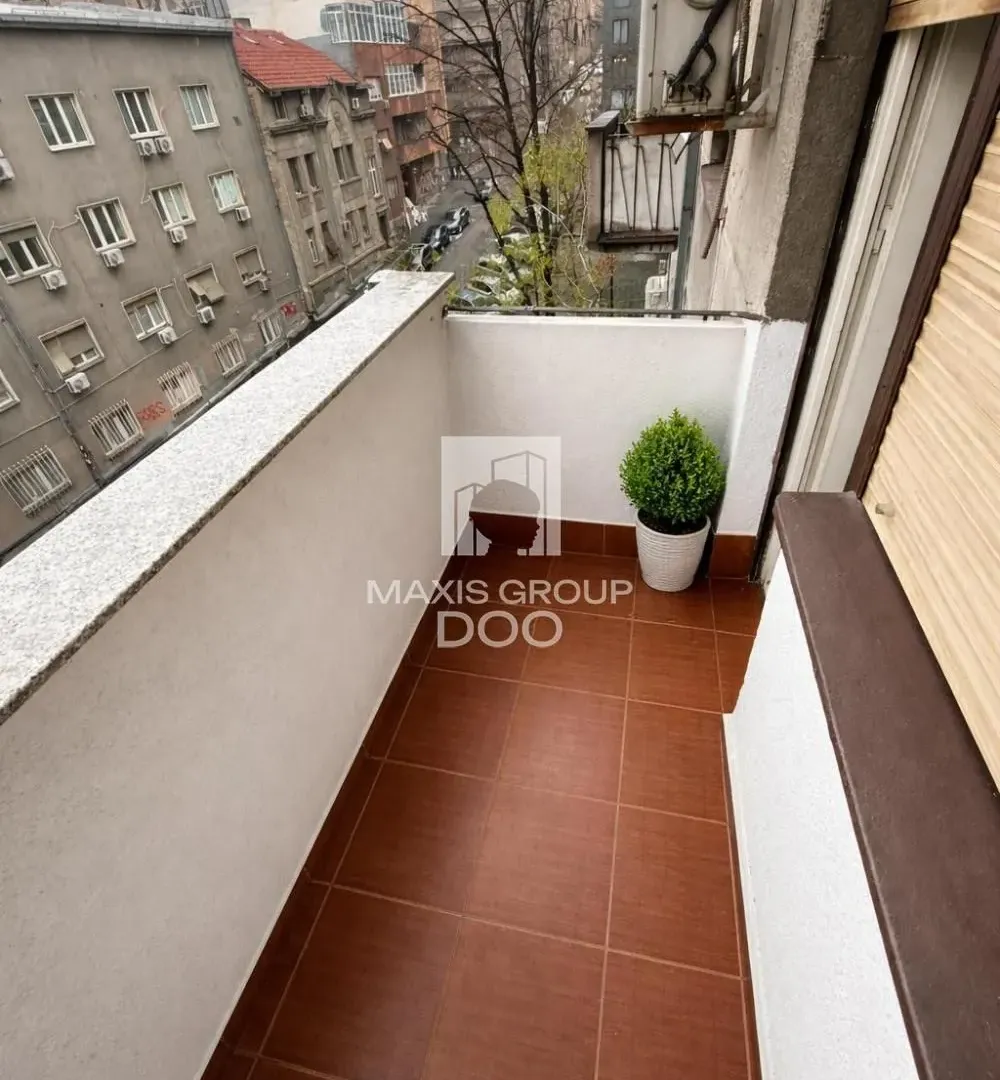 Izdavanje, trosoban stan, 60m², Palata Pravde, Beograd