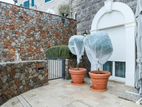 Prodaja, jednosoban stan, 67m², Luštica Bay, Tivat - image 9