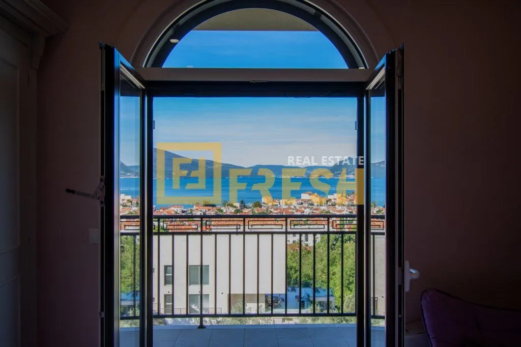 Prodaja, kuća, 371m², Tivat, Crna Gora