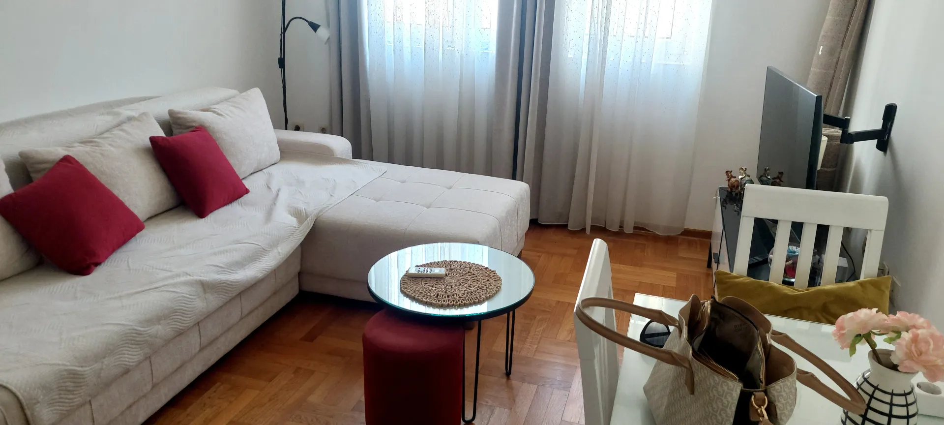 Rent, one bedroom apartment, 25m², Pobrežje, Podgorica