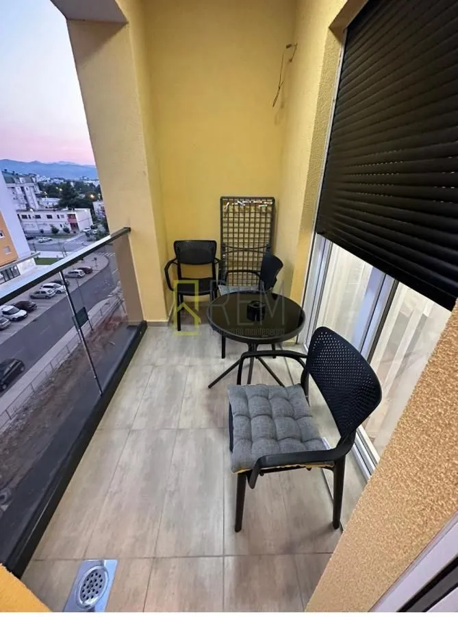 Prodaja, garsonjera, 26m², Pobrežje, Podgorica